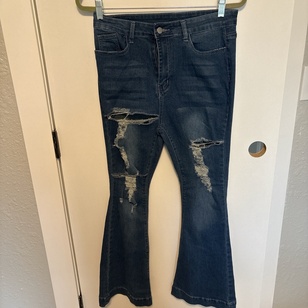 Distressed Flare Jeans | Size L | Medium Wash Y2K Style